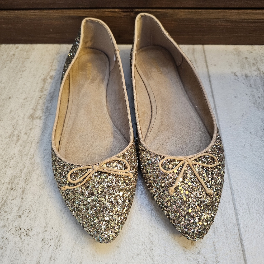 Size 10 flats